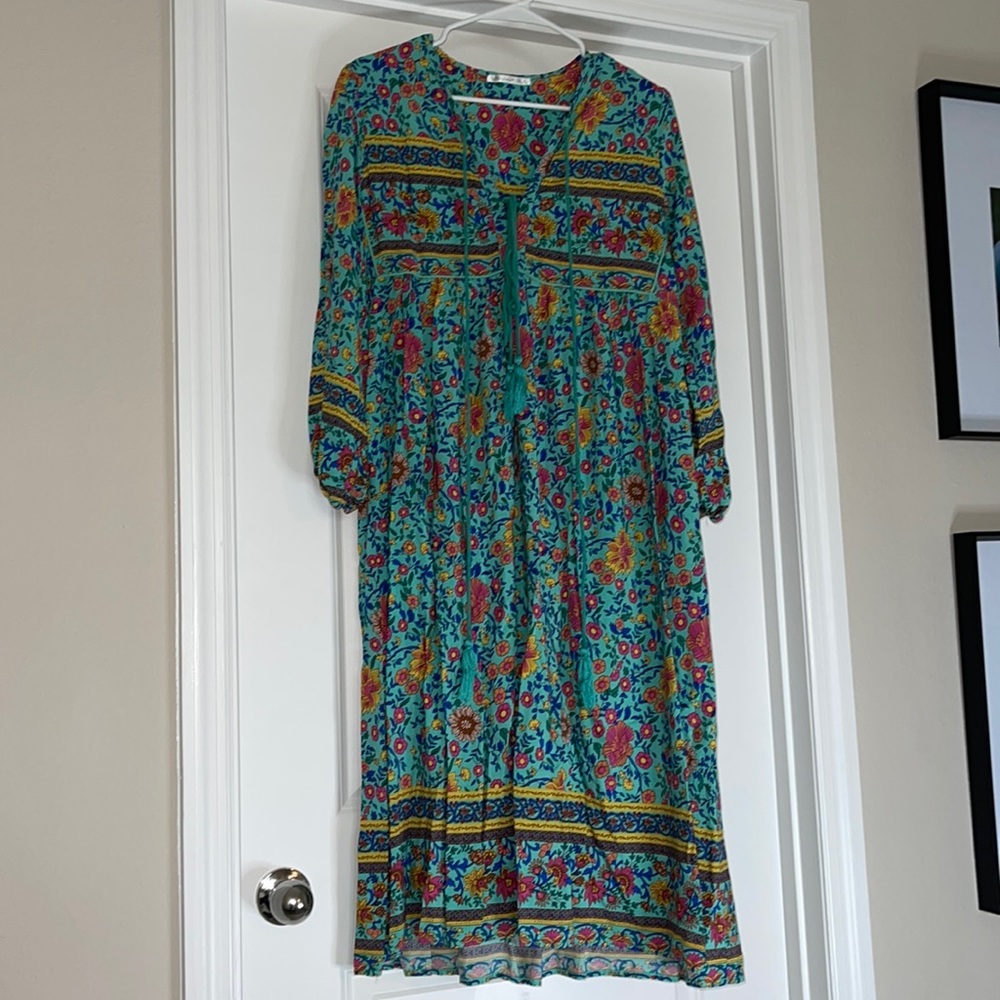 Boutique MIDI/Maxi Dress- Size: Medium 8/10